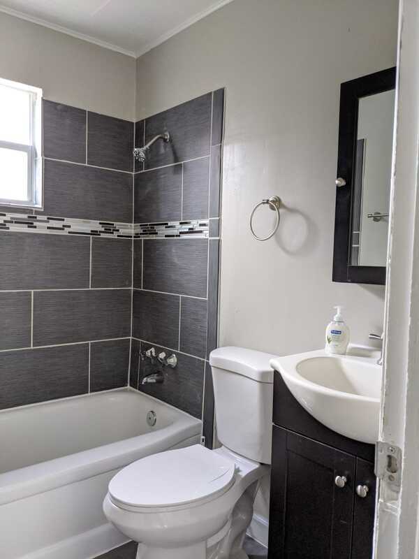 Foto del edificio - 4044 44th Ave N