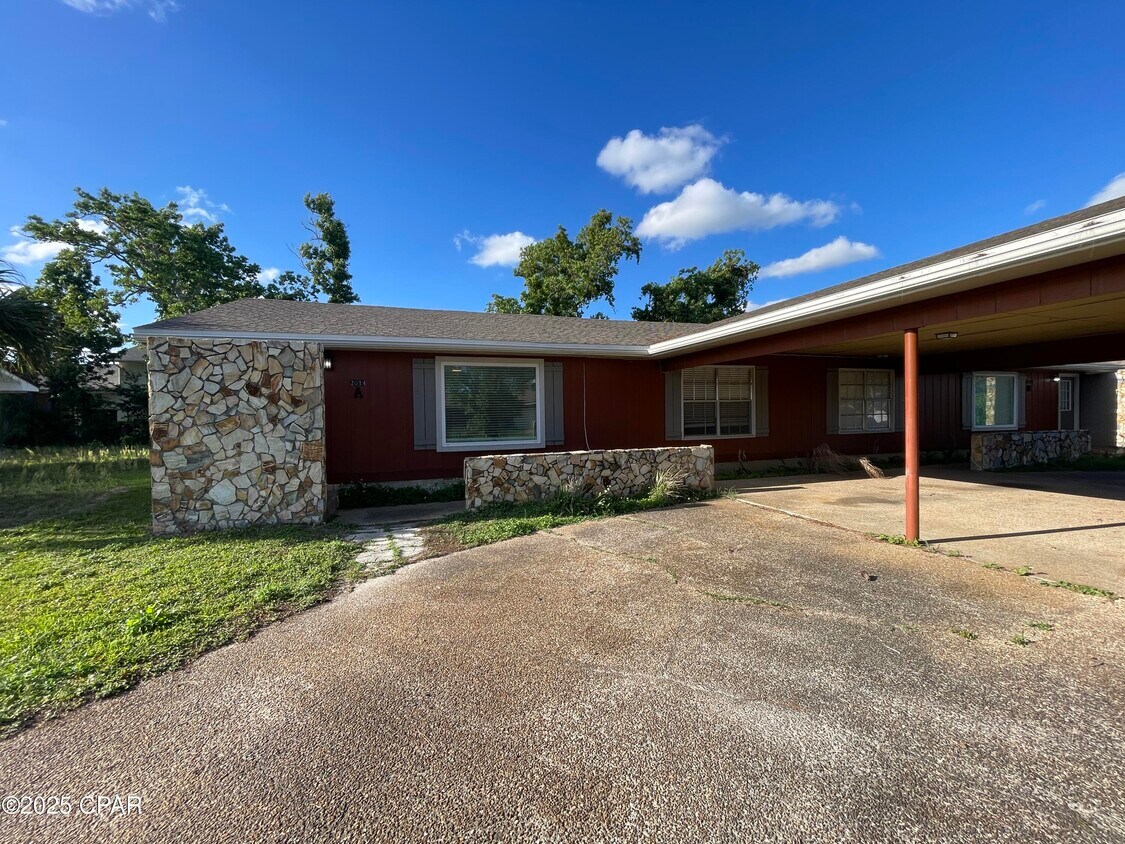 Foto principal - 2014 W 23rd Ct
