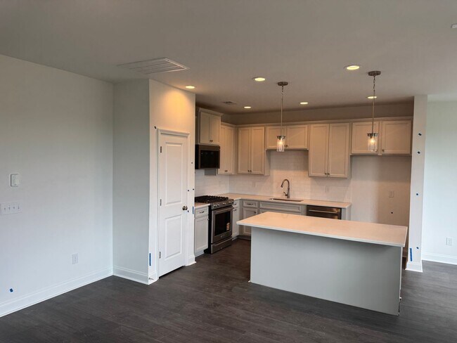 Building Photo - 3 Bedroom 2.5 Bathroom House in Hawthorne Landing - Goose Creek
