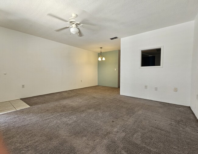 Building Photo - 112 7th St S