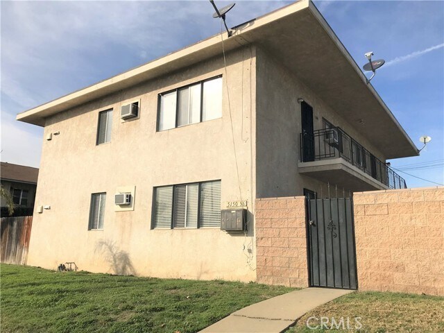 Primary Photo - 5152 Canoga St