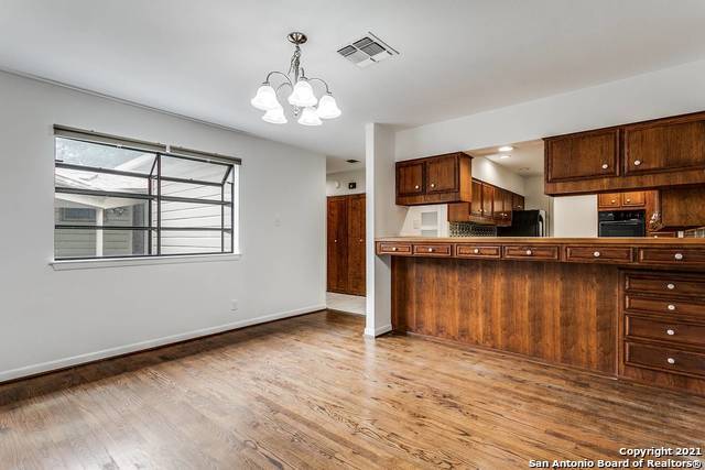 Foto del edificio - 303 Ridgemont Ave