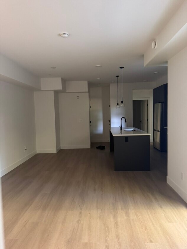 Primary Photo - 3480 146A St
