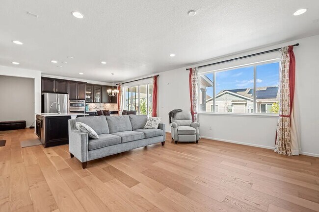 Foto del edificio - 6543 Coldwater Dr