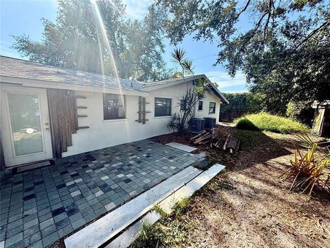 Foto del edificio - 5734 Olive Ave