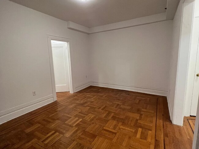 Foto del edificio - 208 Central Ave