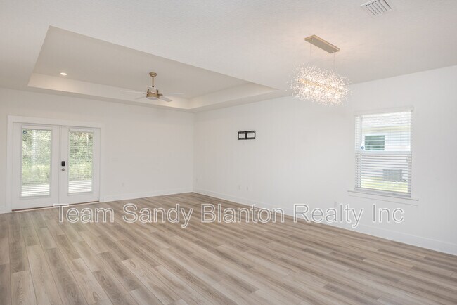 Foto del edificio - 874 Windhill Dr