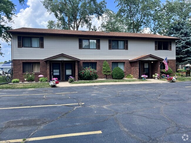 Building Photo - 2569 Parkview St