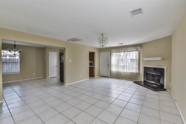 Building Photo - 5450 Evergreen Canyon Rd
