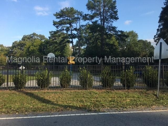 Building Photo - Duplex in Fountain Inn
