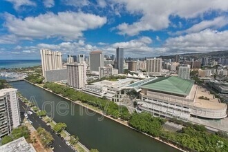 Building Photo - 1717 Ala Wai Blvd
