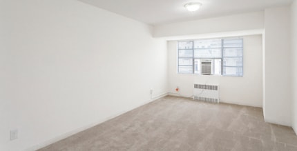 Interior Photo - The State House