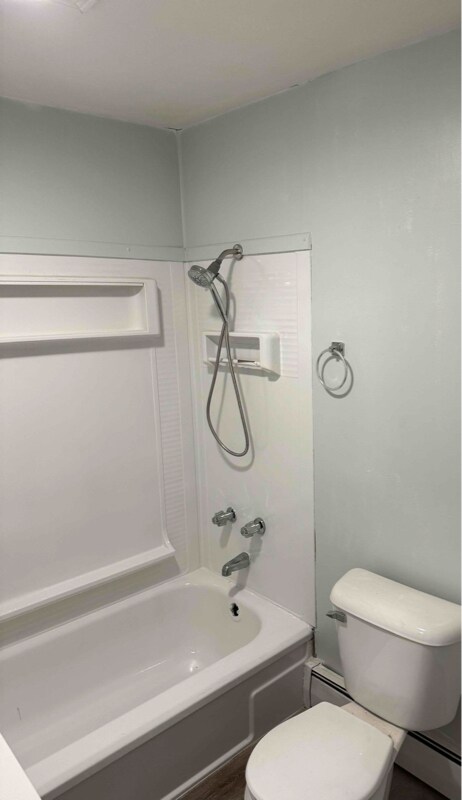 Building Photo - 1545 Main St