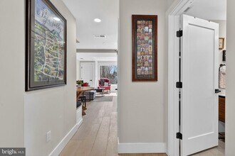 Building Photo - 919 12th St NE