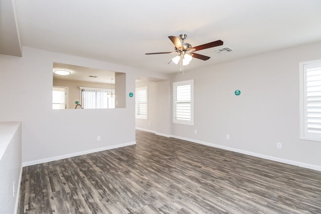 Building Photo - 3241 S Chaparral Rd