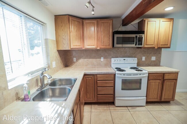 Foto del edificio - 2 br, 1 bath House - 359 3rd st