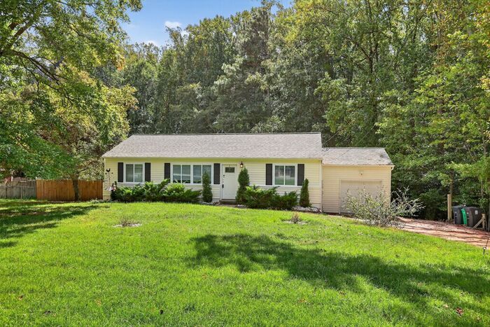 Foto principal - 14012 Duckett Rd