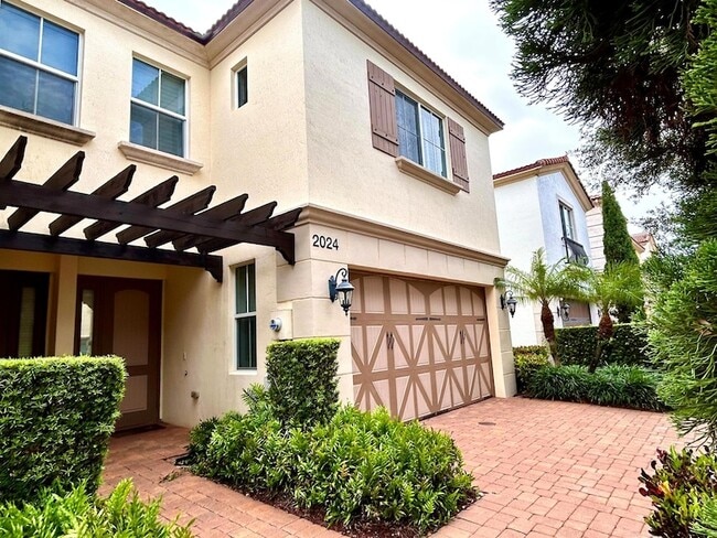 Building Photo - 2024 Foxtail View Ct