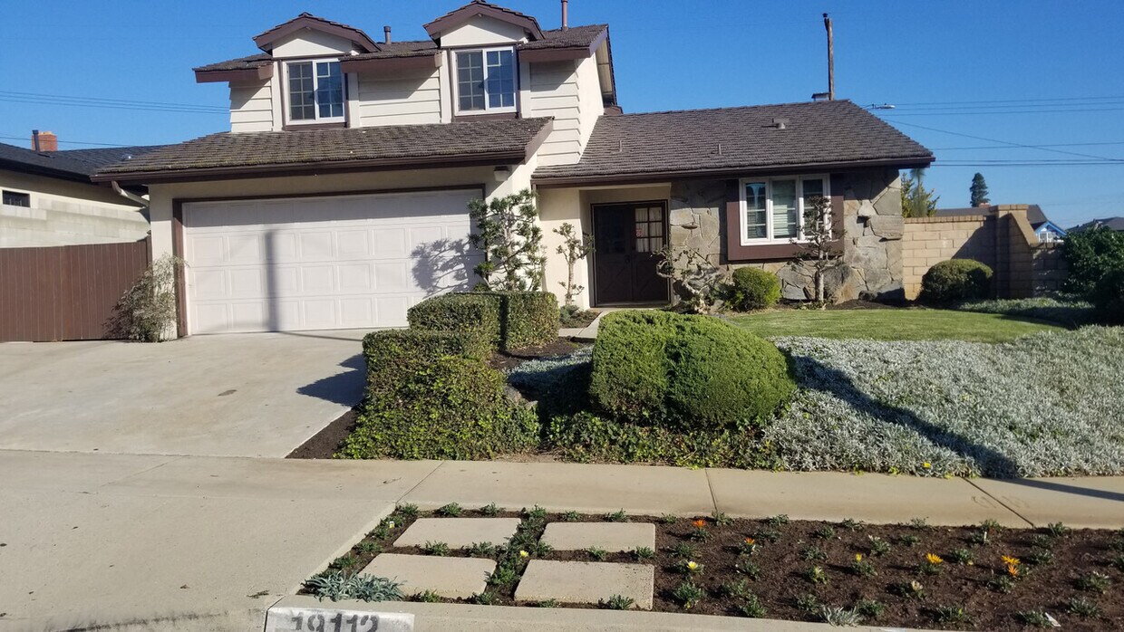 Foto principal - 19112 Cliveden Ave