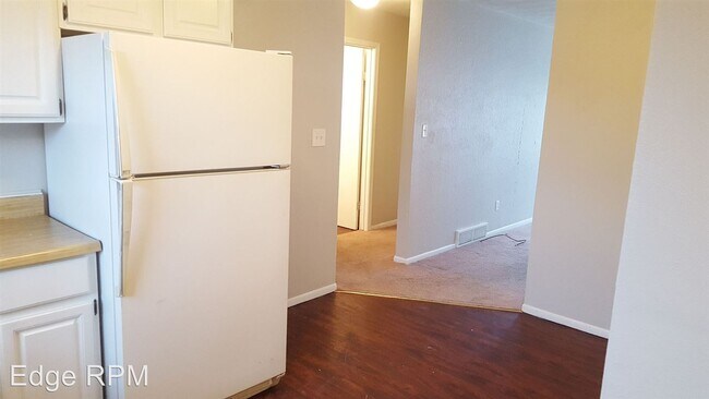 Building Photo - 3 br, 1 bath Apartment - 5711 Dahlia BD