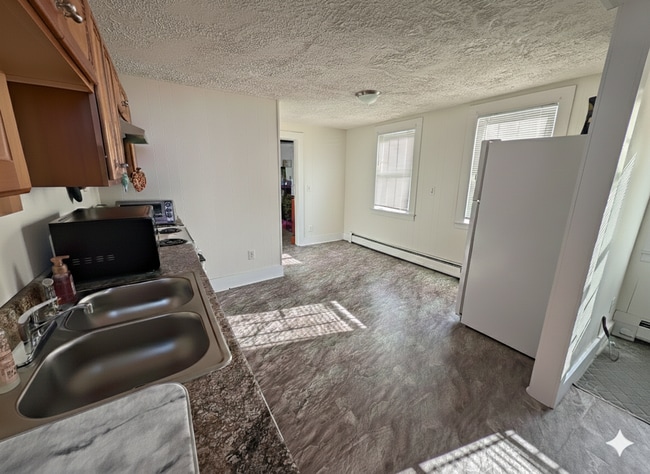 Photo - 22-24 Green St Apartment