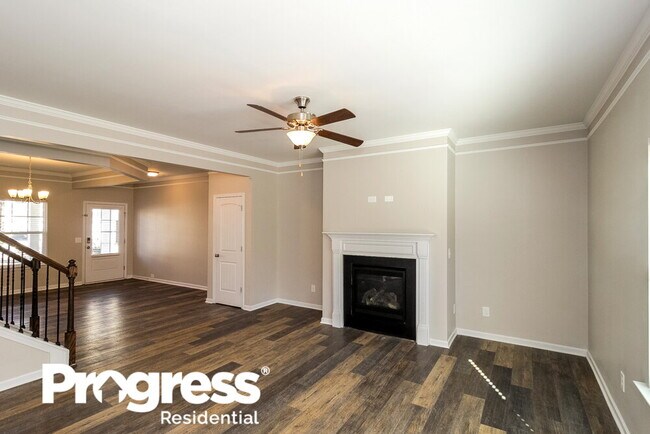 Building Photo - 366 Crescent Woode Dr