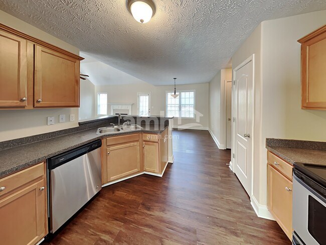 Foto del edificio - 3892 Refinement Way