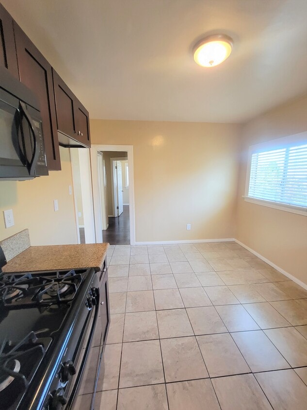 488 Almond Ave Unit A, Long Beach, CA 90802 Apartments in Long Beach