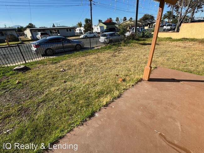 Building Photo - 3 br, 2 bath House - 1474 Peach Ave