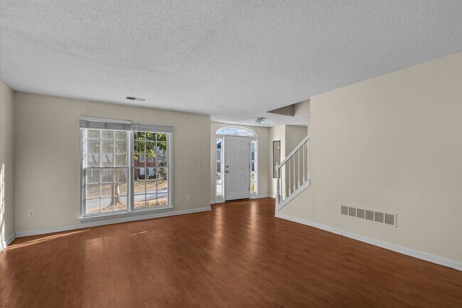 Building Photo - 2155 Southbrook Ridge NW