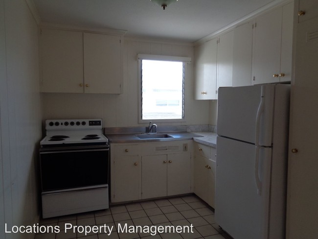 Building Photo - 2804 Winam Ave