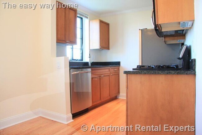 Photo - 60 Brattle St Apartment