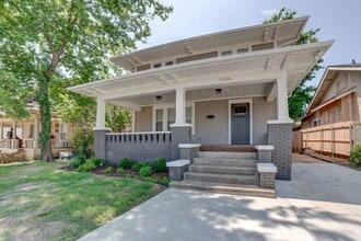 Building Photo - 1136 N Main St