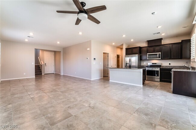 Foto del edificio - 4351 Browns Creek Ave