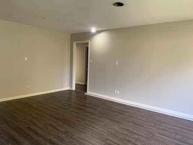 Foto del edificio - UPDATED HOME IN GREENACRES PLACE (North Bossier)