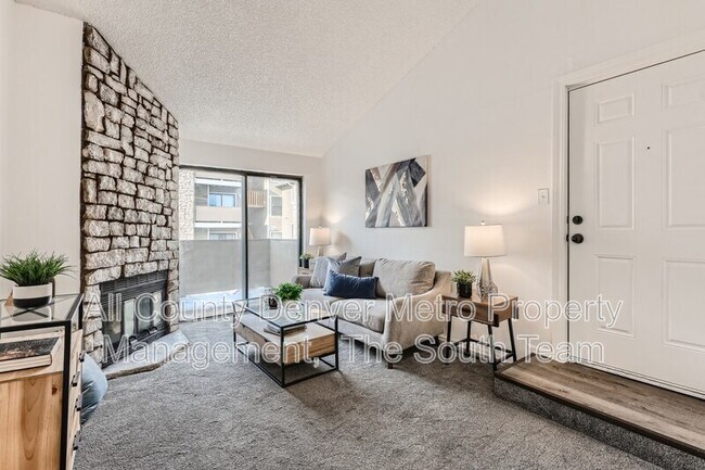 Foto del edificio - 2929 W Floyd Ave