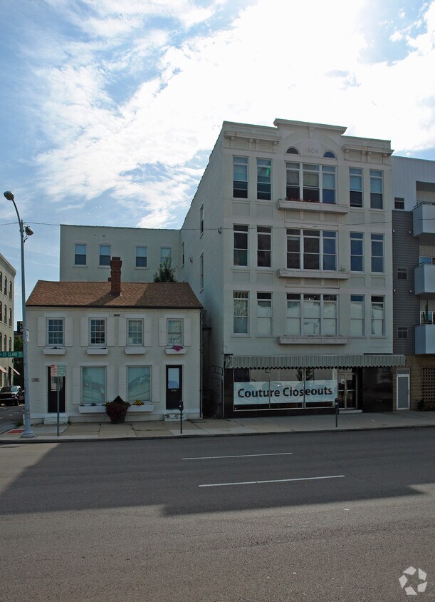 Primary Photo - 114 N Saint Clair St