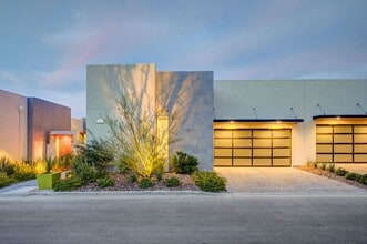Building Photo - 678 Falcon Summit Ct