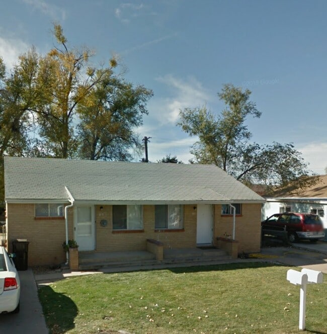 Building Photo - 311 -313 16th Ave Ct
