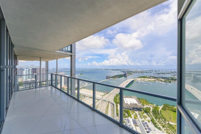 Building Photo - 1100 Biscayne Blvd