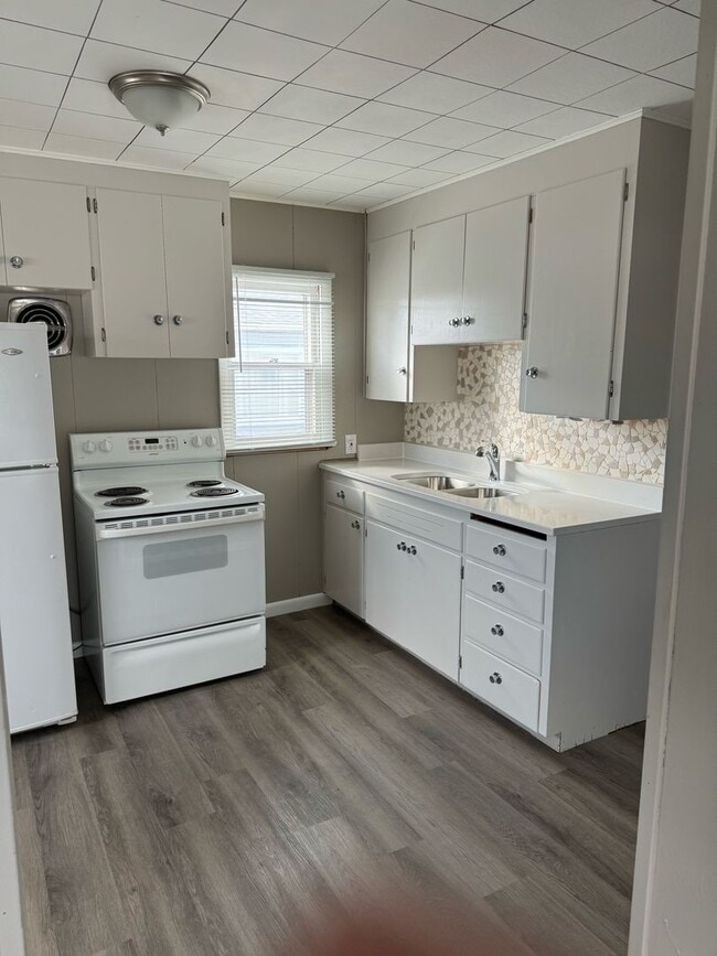 Foto del edificio - 1007 Russell St