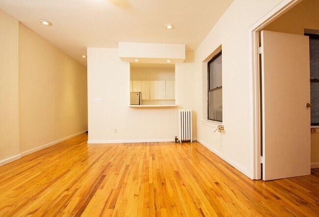 Building Photo - 2 bedroom in New York NY 10128