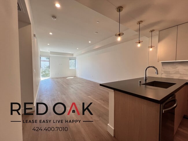 Foto del edificio - 1001 N Fairfax Ave