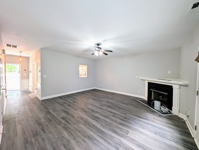 Building Photo - 5804 Neuse Wood Dr