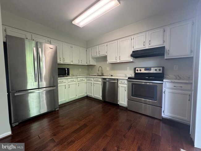 Building Photo - 14634 Stone Range Dr