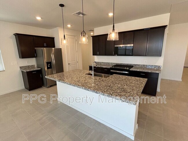 Foto del edificio - 17449 W Eva St