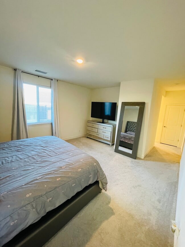 Foto del edificio - 6924 White River Wy