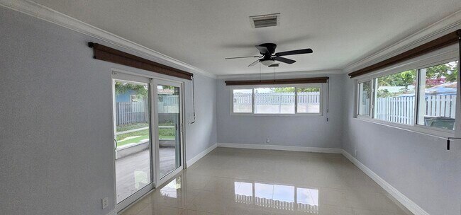Foto del edificio - 1308 NW 2nd St