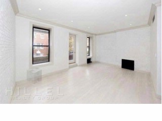 Building Photo - 12 E 61st St