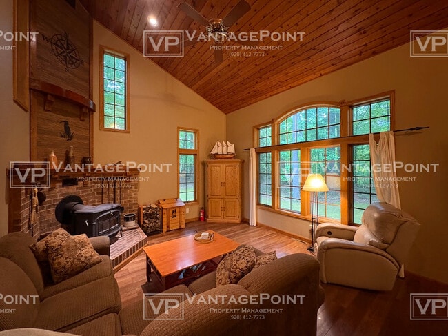 Building Photo - 4640 Windemere Dr